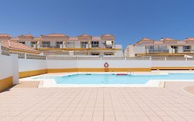 Apartamento En El Castillo Con Piscina